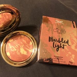 Ciate London marbles light illuminating blusher